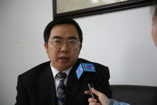 Zhang Hemin, chief of the Wolong Nature Reserve Administration, was interviewed by China.org.cn at Bifengxia Base in Ya'an City, Sichuan Province April 29, 2009. [China.org.cn] 