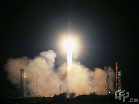 Soyuz-U space rocket carrying Progress M-02M unmanned cargo transport blasts off from the launch pad at Baikonur Cosmodrome. [CFP]