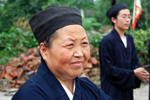 Taoists will carry out a memorial service for victims of the Wenchuan earthquake at Yanxian Guan temple on May 12, 2009. The temple, near Mianzhu in Sichuan, was the residence of Yan Junping, one of the founders of the Taoist religion during the Western Han Dynasty (207BC-AD25). It was badly damaged in the earthquake and is currently being restored. [John Sexton/China.org.cn]