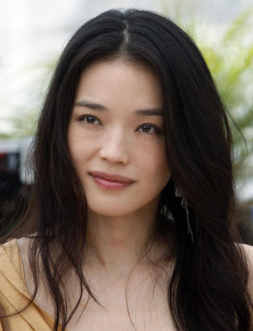 Jury member and Taiwan actress Hsu Chi poses during a photocall at the 62nd Cannes Film Festival May 13, 2009. The 62nd Cannes film festival opens on Wednesday and 20 films compete for the prestigious Palme d'Or which will be awarded on May 24.