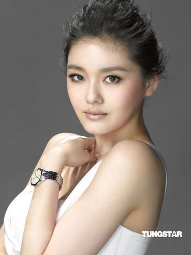 Barbie Hsu poses for the 2009 ad campaign of Tissot watches, which she has endorsed since 2005, on these recent photos.