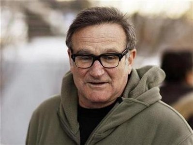 Actorand comedian Robin Williams arrives at the premiere of the film 'World's Greatest Dad' during the Sundance Film Festival in Park City, Utah, in this January 18, 2009 file photo.