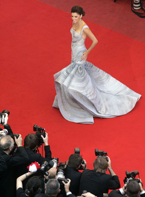 Actress Eva Longoria Parker of the series "Desperate Housewives" arrives for the screening of the film "Bright Star" by director Jane Campion at the 62nd Cannes Film Festival May 15, 2009.