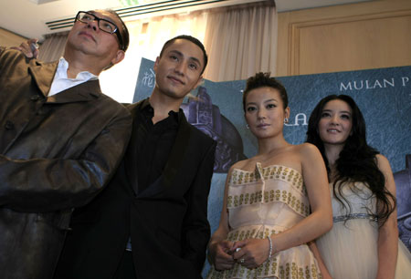 Chinese director Ma Chucheng (L1), actress Zhao Wei (R2), actor Chen Kun (L2) and actress Liu Yuxin attend the press conference for their movie 
