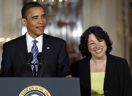 U.S. President Barack Obama Tuesday nominated Sonia Sotomayor, a Hispanic female federal judge, to the Supreme Court.