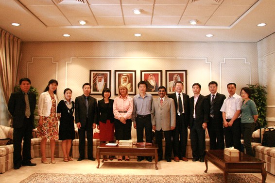 BECA officials meet the Chinese hosted buyers [Maverick Chen / China.org.cn]