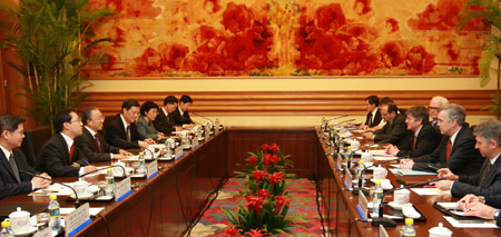 Chinese State Councilor Dai Bingguo meets with United States Deputy Secretary of State James Steinberg in Beijing, capital of China, on June 5, 2009. (Xinhua/Pang Xinglei)