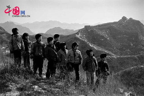 Children are longing for bright future, Luanping County, Hebei, Dec. 1993