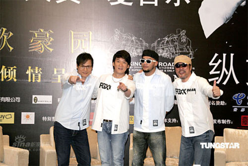 Dai Yau Law, Chow Wah Kin, Chang Chen-yue and Jonathan Lee (L to R)