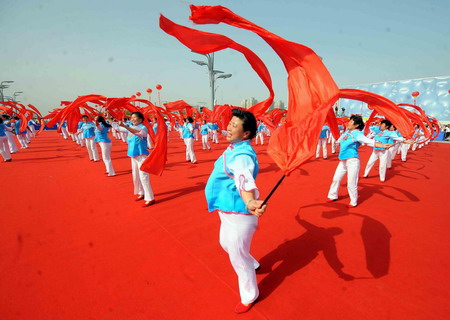 National Fitness Campaign kicks off in Beijing