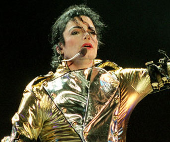 Michael Jackson shines the stage
