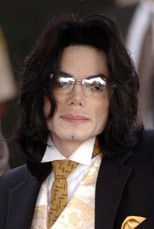 Pop star Michael Jackson, in this Santa Maria, California June 13, 2005. [Xinhua]