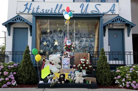 A memorial for 'King of Pop' Michael Jackson is seen on the steps of Hittsville USA, the original Motown studios, in Detroit, Michigan June 26, 2009. Jackson, the child turned star turned King of Pop who set the world dancing but whose musical genius was overshadowed by a bizarre lifestyle and sex scandals, died on June 25, 2009. He was 50.