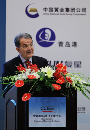 Former President of the European Commission and former Italian Premier Romano Prodi delivers a speech at the Global Think-Tank Summit held in Beijing on July 2, 2009. [Xinhua]