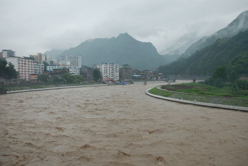The heaviest rainstorm in half a century hit Chengkou County, Chongqing Municipality, from Sunday evening and has continued, local meteorologists said Monday. [cma.gov.cn]