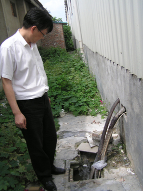 Environmental authorities in Nanhui area dealt with illegal industrial discharge. [Nhhb.gov.cn]