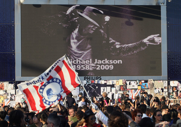 A general view at the vigil for Michael Jackson on the scheduled first night of his UK tour at the O2 Arena on July 13, 2009 in London, England.