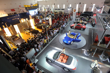 The 6th China Changchun International Auto Expo opens in Changchun, capital of northeast China's Jilin Province, July 15, 2009. [Jiang Lin/Xinhua]