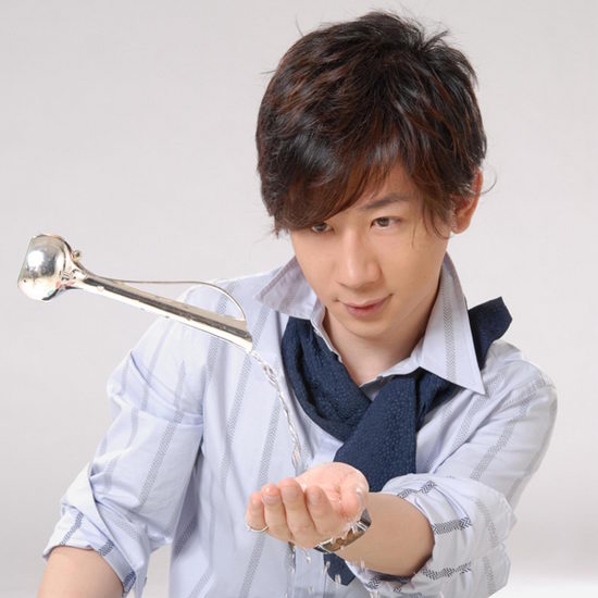 Popular magician Liu Qian