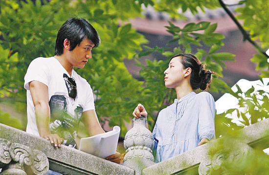 Lu Yi (L) and Zhang Jingchu in 'Aftershock'