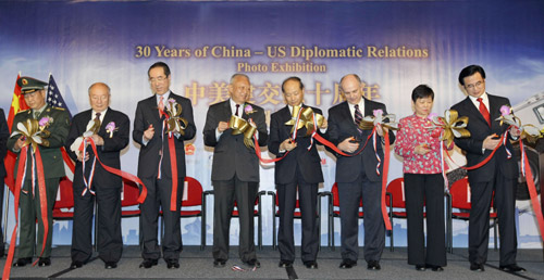 A photo exhibition opened here Monday to mark the 30 anniversary of the establishment of China-U.S. diplomatic relations.