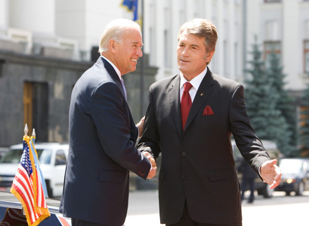 U.S. Vice President Joe Biden on Tuesday voiced support for Ukraine's NATO bid and its own will to choose allies.