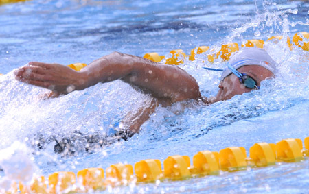 Federica Pellegrini of Italy competes during the Women's 200m Freestyle Final in the 13th FINA World Championships in Rome, Italy, July 29, 2009. Federica Pellegrini won gold and finished her third world record-breaking with 1 minute and 52.98 seconds. (Xinhua/Zeng Yi)