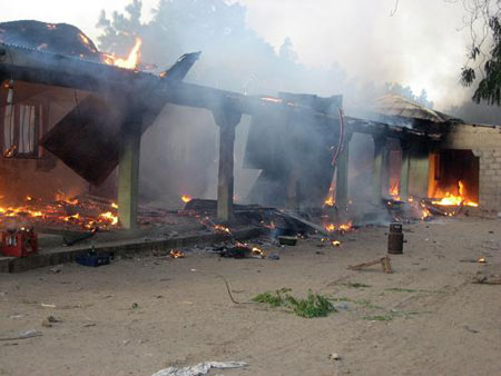 A burnt-out house of Islamist extremists is seen in northern Nigeria on July 30, 2009. More than 600 people have been killed during clashes between Islamist extremists and security forces in a city in northeastern Nigeria, witnesses have said.[Xinhua/AFP]