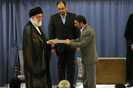 Iran's Supreme Leader Ayatollah Ali Khamenei (L) formally endorses Mahmoud Ahmadinejad (R) as president in Tehran, capital of Iran, Aug. 3, 2009. Ayatollah Ali Khamenei formally endorsed Mahmoud Ahmadinejad as president on Monday against the backdrop of opposition leaders' outcry for investigating the disputed presidential elections in June, the English-language Press TV reported. [Xinhua]