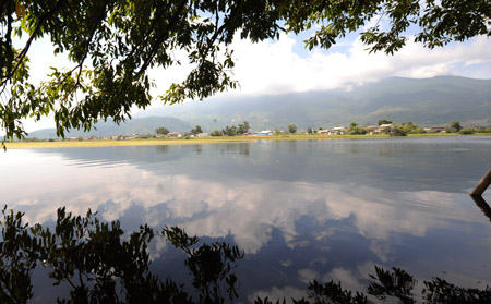 Dali Bai Autonomous Prefecture is in southwest China's Yunnan Province. Dali is the only autonomous prefecture of Bai ethnic group in China and has a population of 3,470,000 with one third of which from Bai.[Fei Maohua/Xinhua]