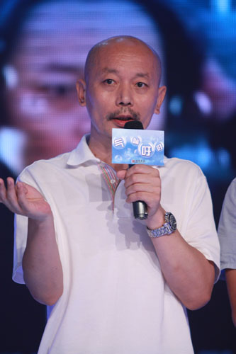 Actor Ge You speaks at a press conference in Beijing on Monday, August 3, 2009.