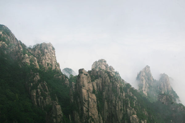 The beautiful scenery of Huangshan Mountain, in east China's Anhui province. [Photo: CRIENGLISH.com]