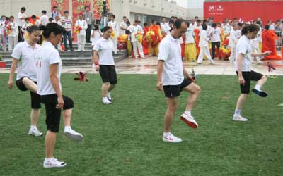  A series of performance held at at the National Olympic Sports Center on August 7 to mark the opening of 'National Fitness Carnival'.