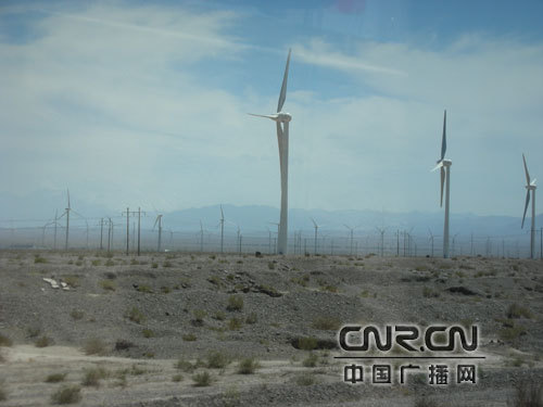 Construction started Saturday on China's first 10 million-kw wind power station in the far northwestern city of Jiuquan in Gansu Province.