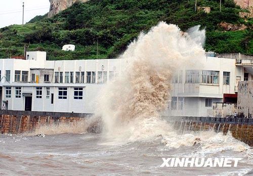 Weather forecasters said late Saturday Morakot was likely to land on the coast from Cangnan, Zhejiang Province, to Xiapu, neighboring Fujian Province, between 8 AM and 10 AM Sunday.