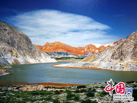 Photo shows the natural landscape in the Sanjiangyuan area, Yushu Tibetan Autonomous Prefecture, Northwest China's Qinghai Province. (Source: china.org.cn 