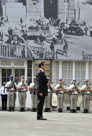 France's President Nicolas Sarkozy attends a ceremony at the Paris prefecture, August 25, 2009..[Xinhua/Reuters]