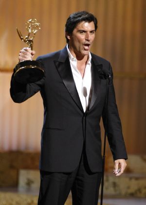 Actor Vincent Irizarry of "All My Children" celebrates after tying with Jeff Branson for outstanding supporting actor in drama series at the 36th Annual Daytime Emmy Awards at the Orpheum Theatre in Los Angeles, August 30, 2009. 