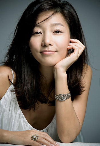 Korean actress Jang Jin-young 