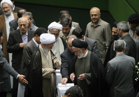 Iran's parliament on Thursday approved most of the new cabinet nominees proposed by President Mahmoud Ahmadinejad.