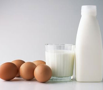 Ordinary Chinese could enjoy eggs and milk in 1990s, which were considered special supplies only for government officials in the past.