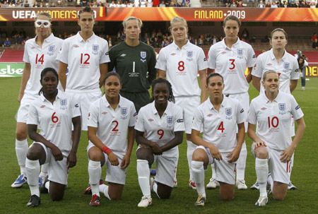 The England team pose for their team photograph before their UEFA women's Euro 2009 final soccer match against Germany in Helsinki September 10, 2009. Players are (top row L-R) Faye White, Jill Scott, Rachel Brown, Katie Chapman, Casey Stoney, Karen Carney (bottom row L-R) Anita Asante, Alex Scott, Eriola Alouko, Fara Williams, Kelly Smith.(Xinhua/Reuters Photo)