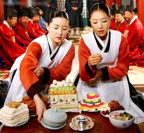 Korean TV dramas and culture captured the eyes of many Chinese people in 2005.