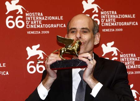 Samuel Maoz, Director of the film 'Lebanon' kisses the award of 'Golden Lion for Best Film' during the 66th Venice International Film Festival at Venice Lido, on Sept.