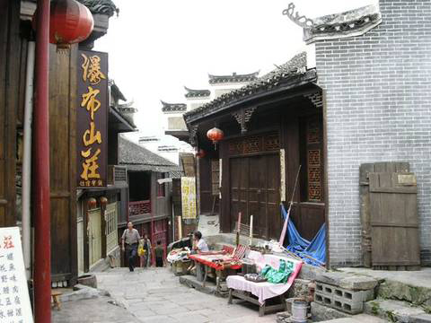 Furong Town became well know because a famous movie Furong Town was filmed here. [photo:yeschinatour.com] 