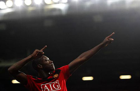 Manchester United's Danny Welbeck celebrates after scoring during their English League Cup soccer match against Wolverhampton Wanderers at Old Trafford in Manchester, northern England, September 23, 2009. Manchester Utd. won 1-0. (Xinhua/Reuters Photo) 