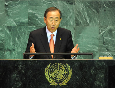 UN Secretary-General Ban Ki-moon addresses the general debate at the UN headquarters in New York, Sept. 23, 2009. The 64th session of the UN General Assembly kicked off its general debate on Wednesday. (Xinhua/Shen Hong)