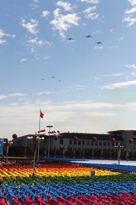 The formation of bombers receives inspection in a parade of the celebrations for the 60th anniversary of the founding of the People's Republic of China, on Chang'an Street in central Beijing, capital of China, Oct. 1, 2009. (Xinhua/Chen Shugen