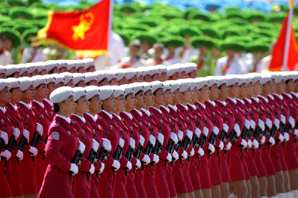 Women soliders march through Tian'anmen Square