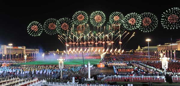 A grand evening gala is held to celebrate New China's 60th anniversary on Oct. 1 evening at the Tian'anmen Square in Beijing. Red, pink, white and orange fireworks shot up into the night sky, lighting up the Tian'anmen Rostrum.